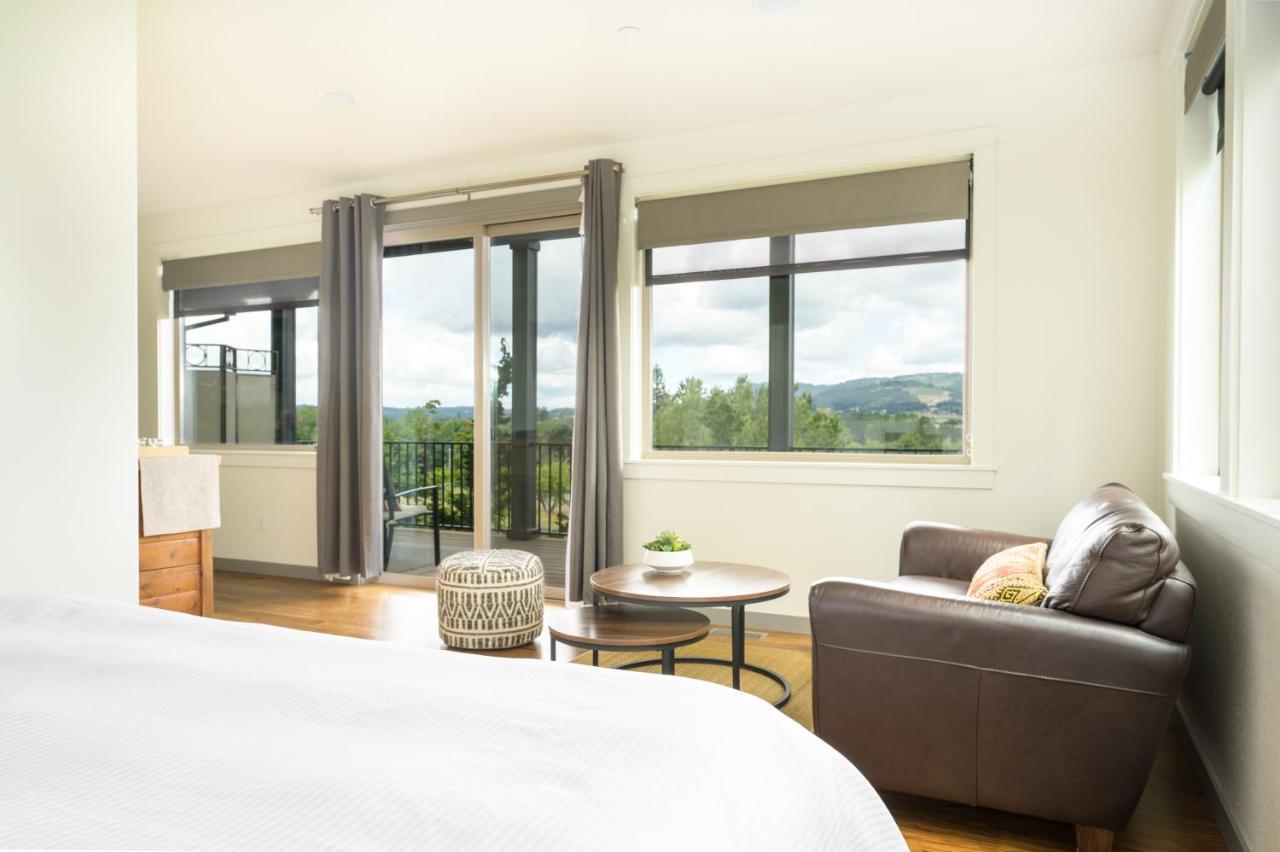 The Setting Inn Willamette Valley Ньюберг Экстерьер фото